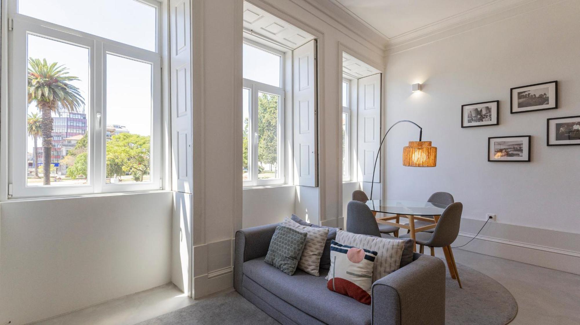 Oporto Downtown Studio By Lovelystay Extérieur photo